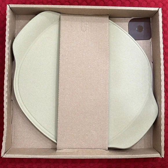 The Pampered Chef Medium pizza stone Kitchen